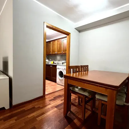 Raval - L'amfitriona Apartment