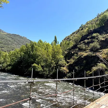 Raval - L'amfitriona